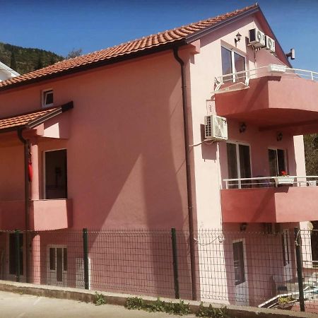 Apartments Kuc Tivat Exterior photo