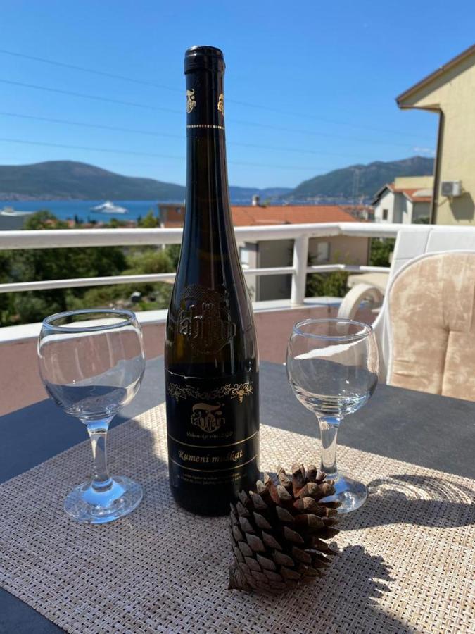 Apartments Kuc Tivat Exterior photo