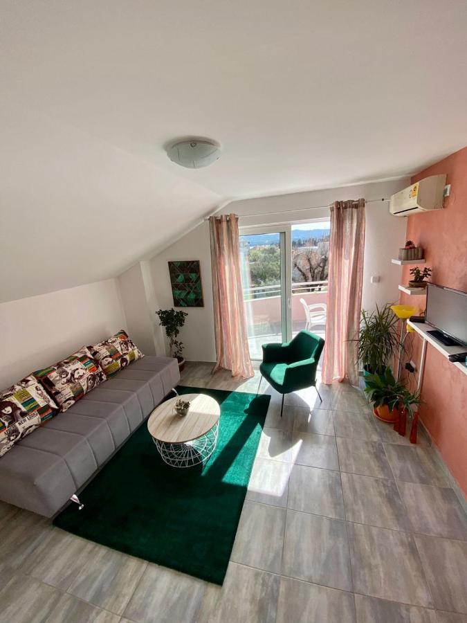 Apartments Kuc Tivat Exterior photo